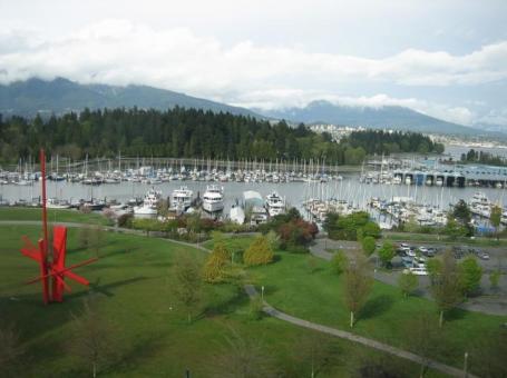 13 Day Trip to Vancouver, Quebec, Mississauga, Brampton from Delhi