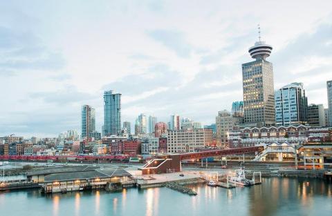 17 Day Trip to Vancouver, Toronto, Niagara falls, North vancouver, Whistler from Ludhiana