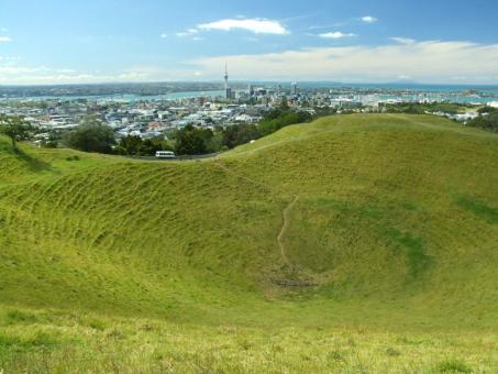 11 Day Trip to Auckland from Delhi