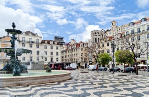 4 Day Trip to Lisbon from Neuchatel