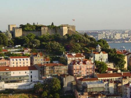 15 Day Trip to Lisbon, Guimaraes, Porto from Drancy