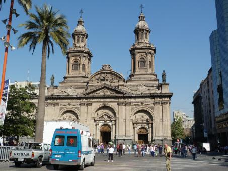 10 Day Trip to Santiago, Calama, Vicuña, Valparaíso, Torres del paine from Madison