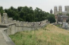 6 Day Trip to London, York, Cotswold district from São Paulo