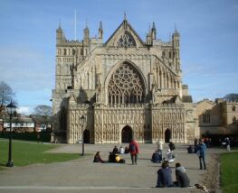 4 days Trip to Exeter from Madrid