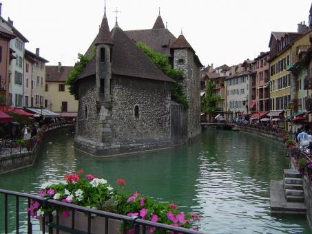 5 days Trip to Annecy from Singapore
