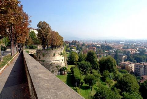2 Day Trip to Bergamo from Lyon