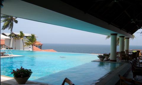 2 Day Trip to Kovalam from Bangalore