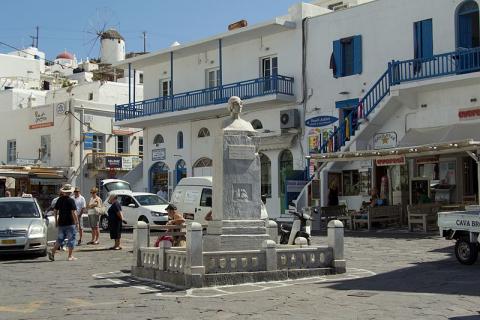 6 Day Trip to Mykonos from Thira