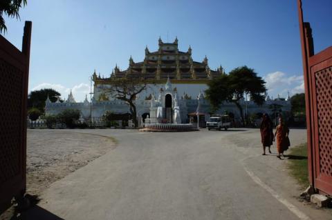 4 Day Trip to Mandalay from Tilburg