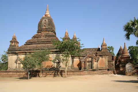 5 days Trip to Bagan from Waterloo