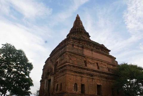 4 Day Trip to Bagan from Lucknow