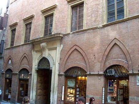 Explore best of Siena