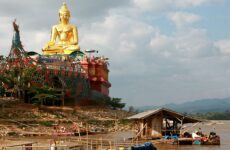 9 Day Trip to Mueang chiang rai from Chiang Mai