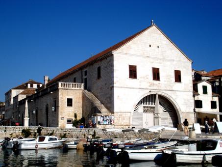 6 days Trip to Hvar from Chagrin Falls