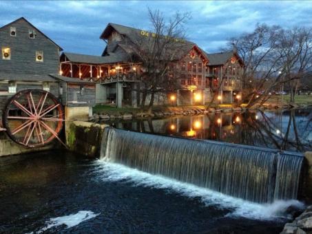 3 days Itinerary to Pigeon forge from Calhoun