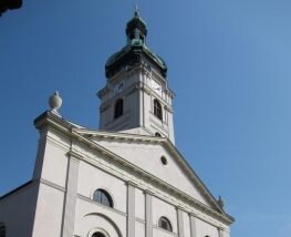 4 Day Trip to Győr from Opava