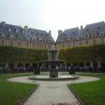 Marais Square Of Vosges