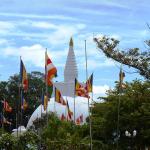 Somawathiya Stupa