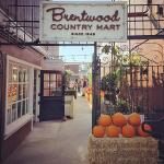 Brentwood Country Mart